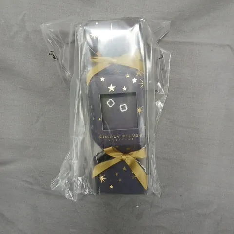 SIMPLY SILVER STERLING 925 CUBIC EARRINGS IN CHRISTMAS CRACKER GIFT BOX