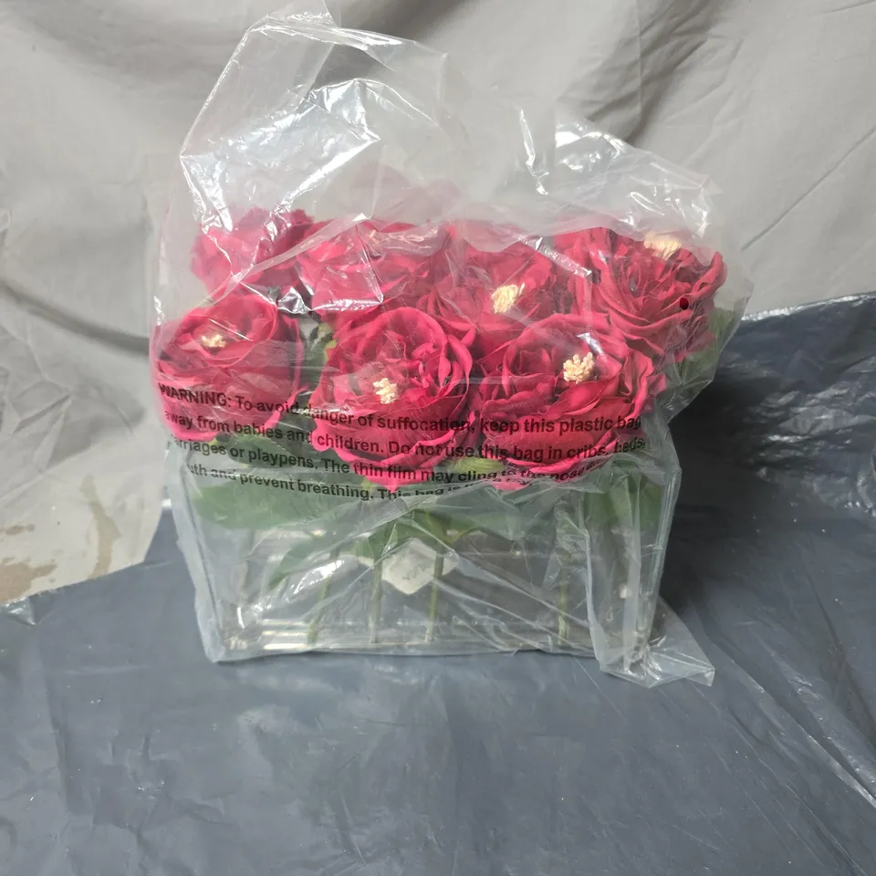 HOME STORIES MULTI STERN FAUX FLORAL ARRANGEMENTS IN GLASS VASE