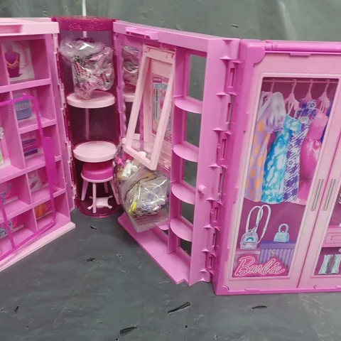 BARBIE DREAM CLOSET TOY PLAYSET WITH FASHION DOLL & ACCESSORIES