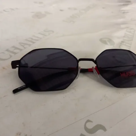 BOXED HUGO BOSS SUNGLASSES