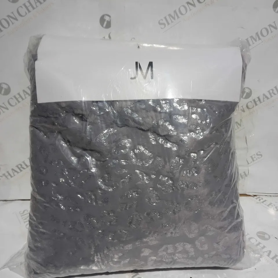 JULIEN MACDONALD ANIMAL FOIL PRINT THROW GREY 