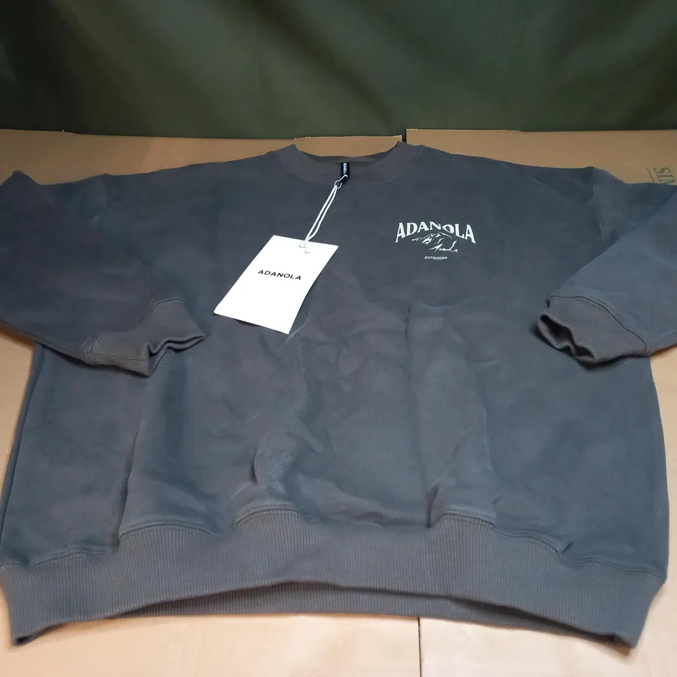 MENS OUTDOORS OVERSIZED SWEATSHIRT IN FOREST BROWN SIZE XS
