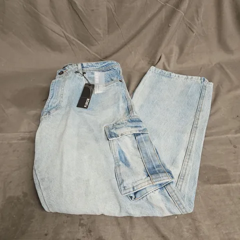 FUROR RELAXED FIT DENIM JEANS IN BLUE SIZE W32