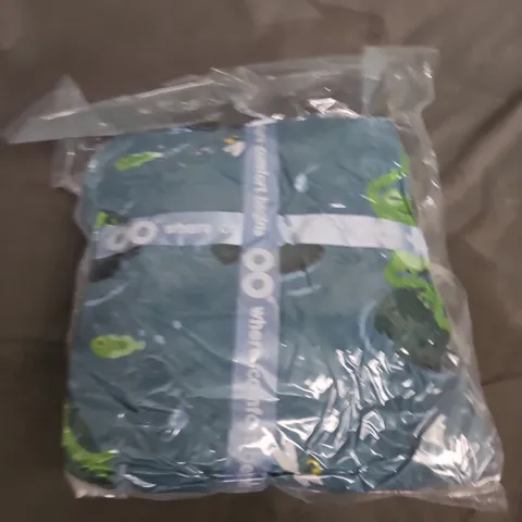 SEALED OODIE OVERSIZED HOODED BLANKET - FROG