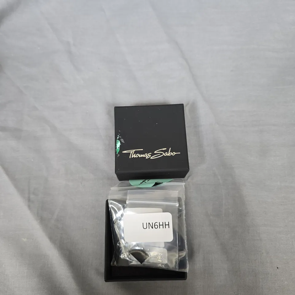 THOMAS SABO SINGLE STUD EARRINGS .