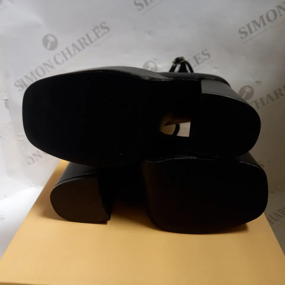 KOI VEGAN GURREN STRAPPY BLACK PLATFORM HEELS - SIZE 5