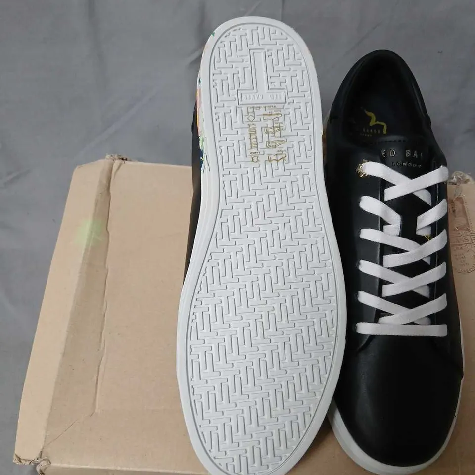 TED BAKER LONDON TIMAYA FLORAL CUPSOLE TRAINER – BLACK, UK 8
