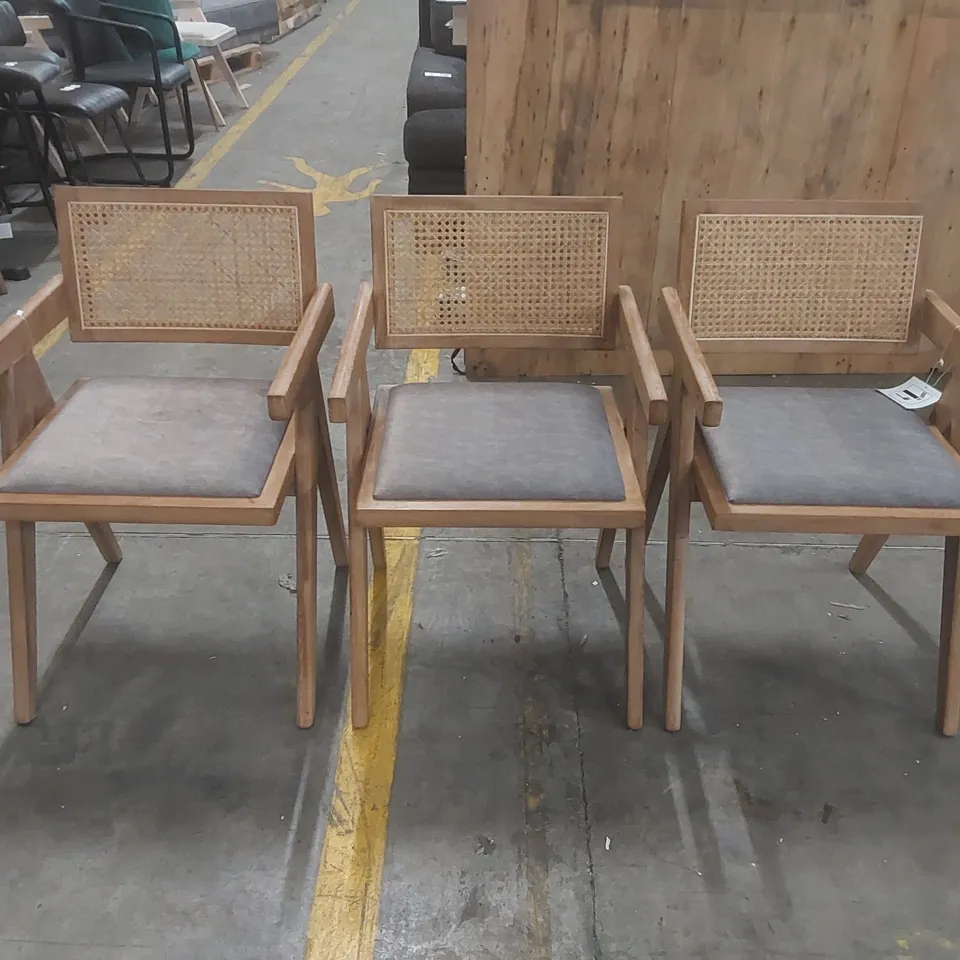 SET OF 3x DESIGNER SOLID WOOD DINING CHAIRS WITH RATTAN BACK AND PADDED SEAT