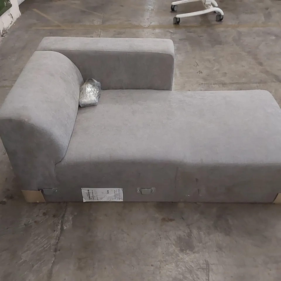 DESIGNER FABRIC UPHOLSTERED CHAISE SOFA PIECE 