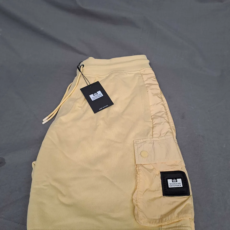 WEEKEND OFFENDER PINK SANDS BUTTER SHORTS SIZE L