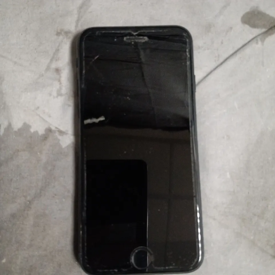 APPLE IPHONE SMARTPHONE - MODEL UNSPECIFIED  