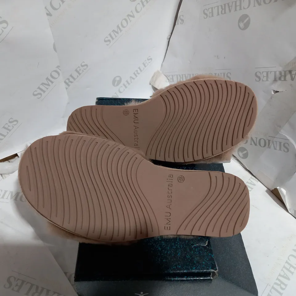 NALEDI CAMEL EMU SLIDERS - SIZE 6