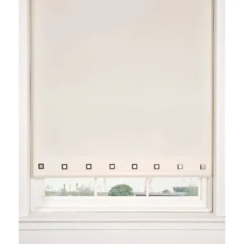 BOXED ROLLER BLIND