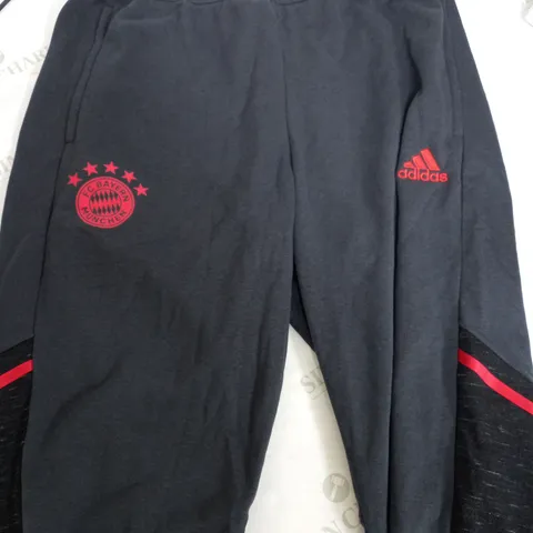 ADIDAS BAYERN MUNCHEN FOOTBALL CLUB JOGGING PANTS - XL