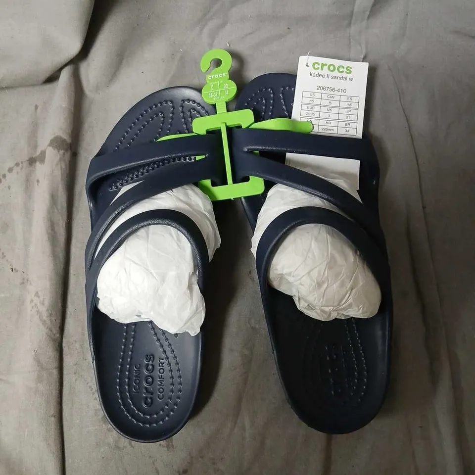 CROCS KADEE II SANDAL W - NAVY, UK 3 (US 5)