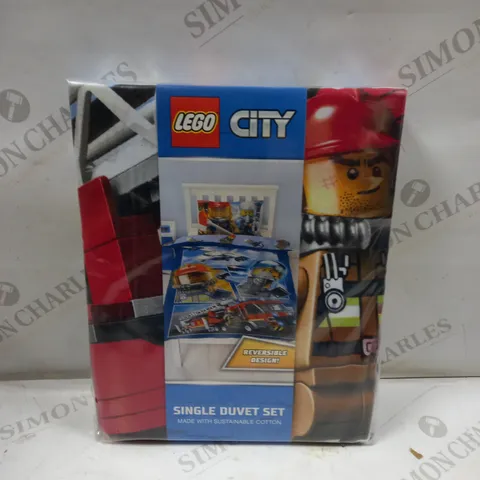LEGO CITY REVERSIBLE DUVET SET - SINGLE