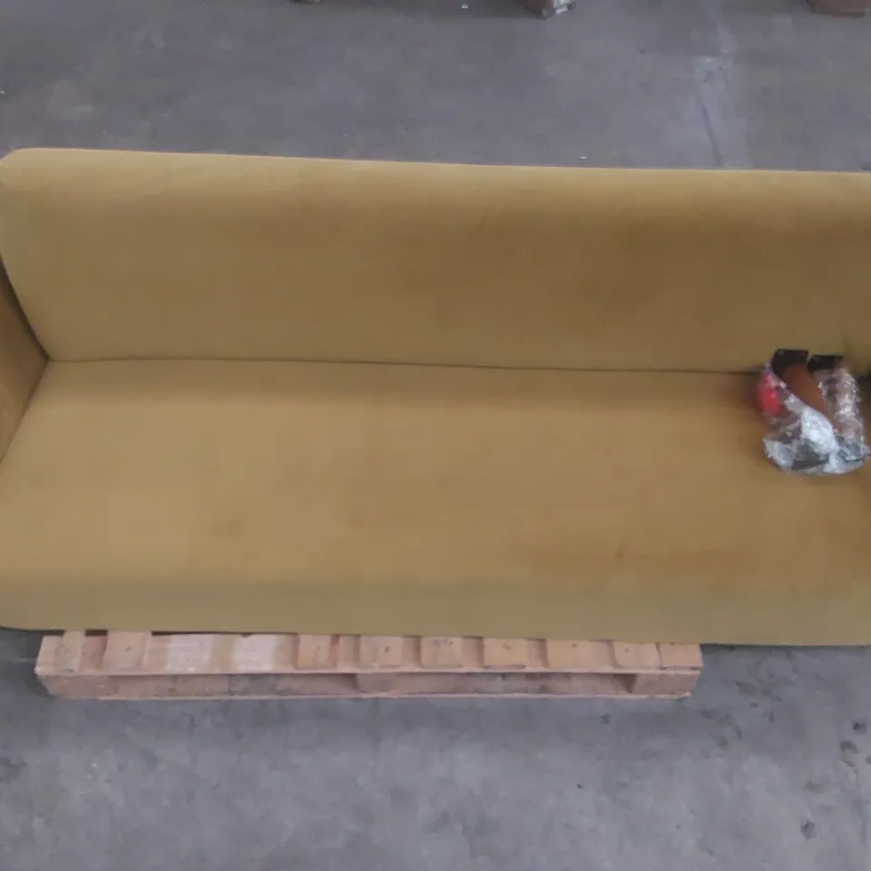 TEDDY SOFA 3 SEATER IN VELVET YELLOW