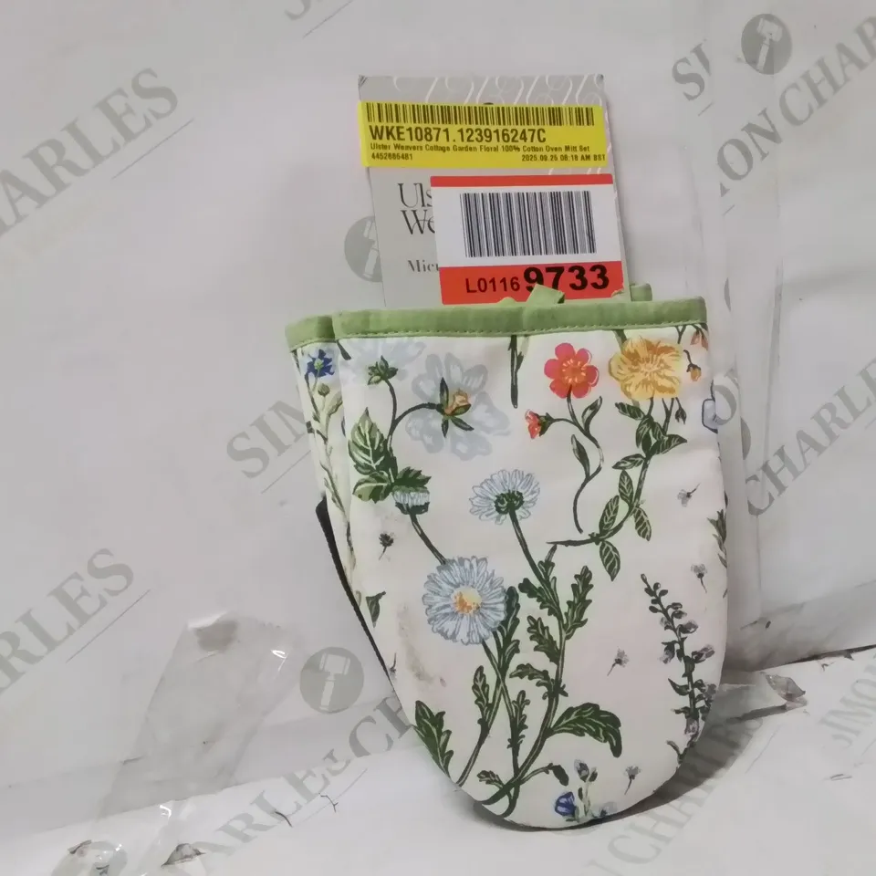 ULSTER WEAVERS COTTAGE GARDEN FLORAL 100% COTTON OVEN MITS SET