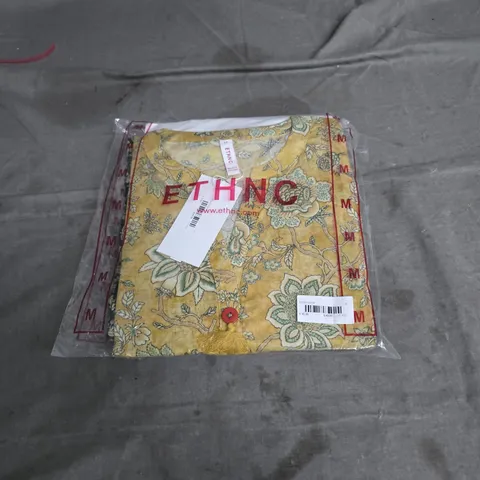 ETHNIC FLORAL CUSHION COVER – YELLOW WITH TASSEL (M)