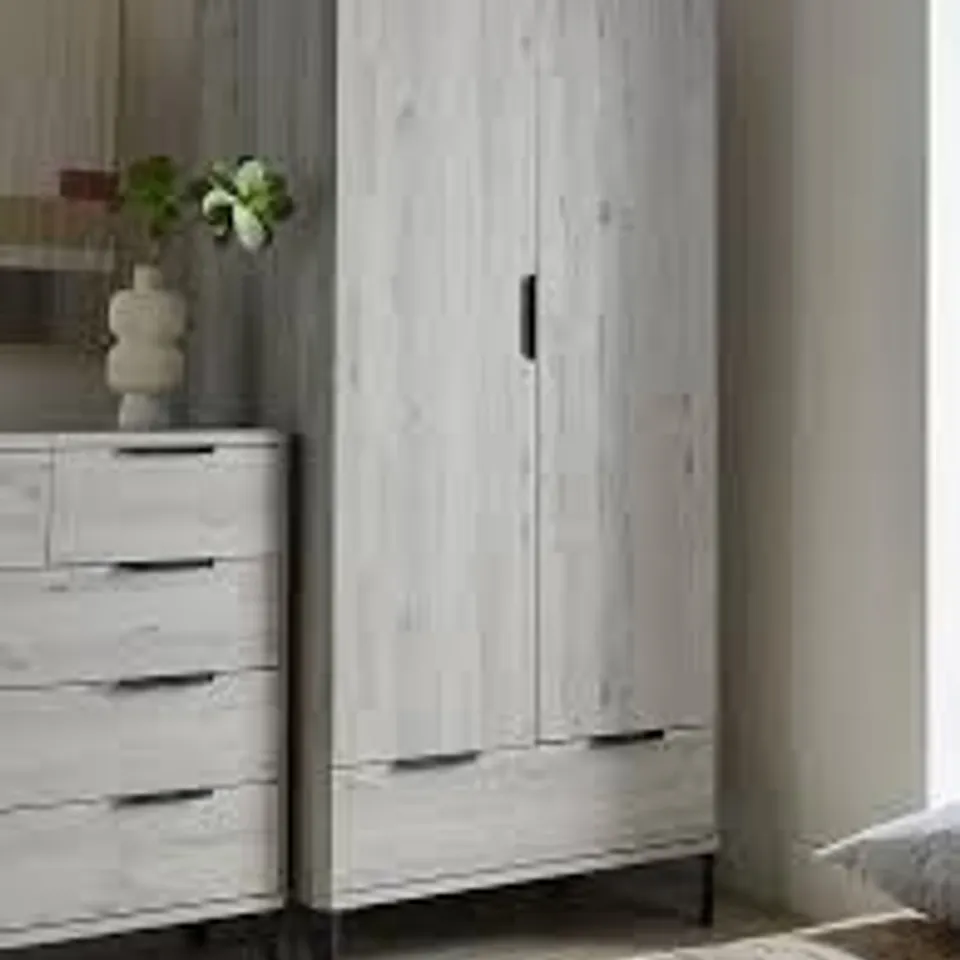 BOXED HARLEM 2 DOOR, 1 DRAWER WARDROBE - GREY OAK EFFECT (2 BOXES) RRP £299