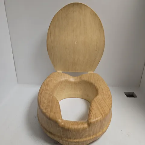 NRS HEALTHCARE SANCTUARY OAK EFFECT TOILET SEAT