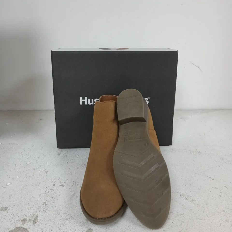 HUSH PUPPIES SUEDE ANKLE BOOT – BROWN SIZE 7