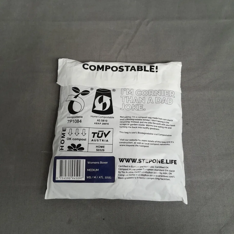 SEALED STEPONE WOMENS BOXERS MEDIUM