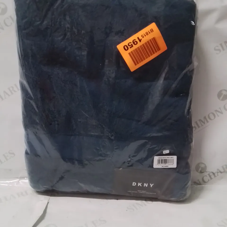 BRAND NEW SEALED LINCOLN BATH SHEET NAVY