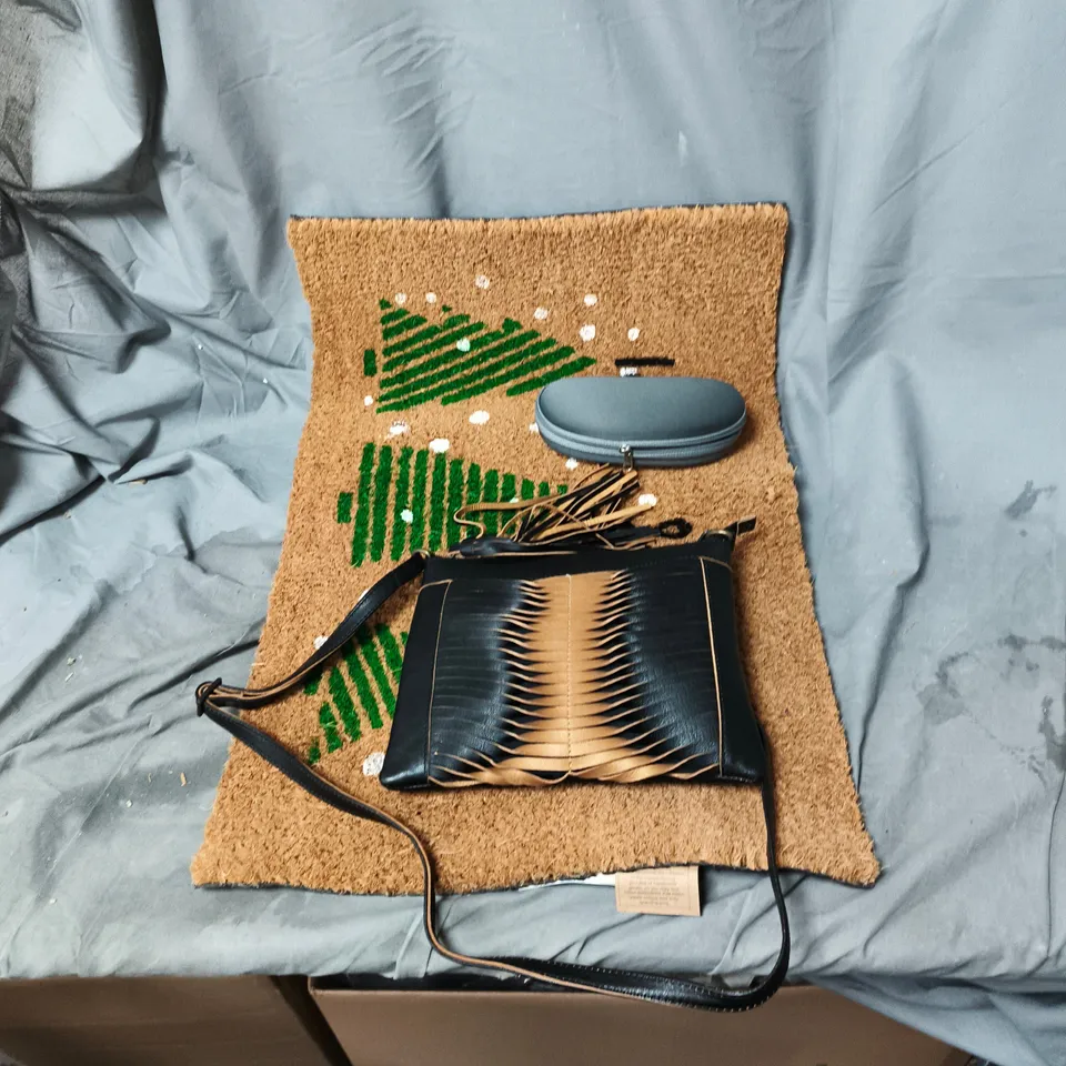 BOX OF APPROXIMATELY 15 ASSORTED ITEMS INCLUDING XMAS DOOR MAT, PURSE, SUNGLASSES IN CASE ETC