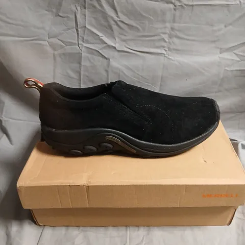 MERRELL JUNGLE MOC TRAINERS IN MIDNIGHT - 12.5