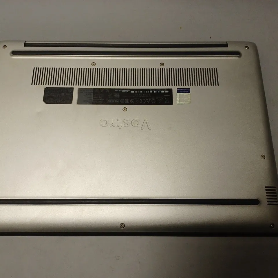 UNBOXED DELL P88G LAPTOP INTEL I-5 8250V 16GB RAM 256GB SSD