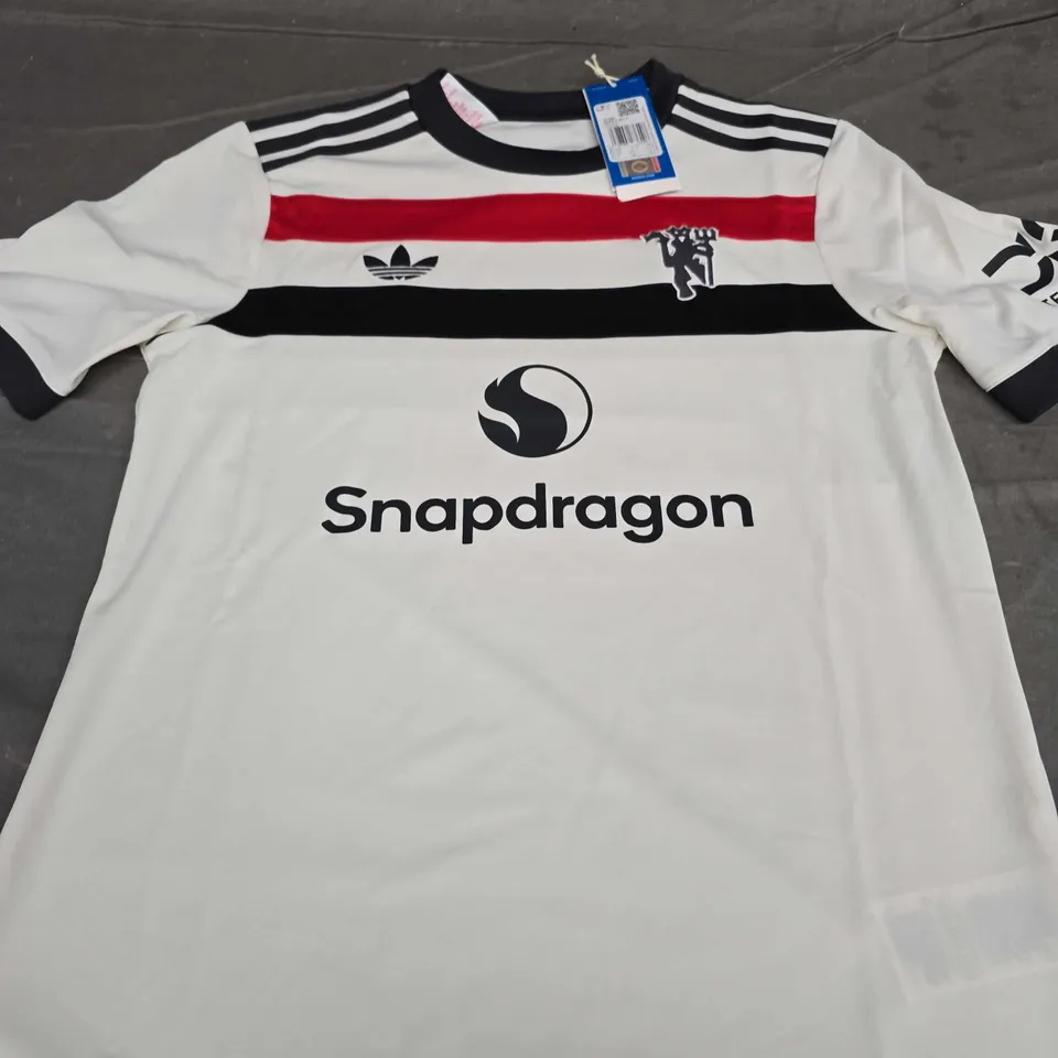 MANCHESTER UNITED FC AWAY JERSEY - AGES 13/14 YEARS