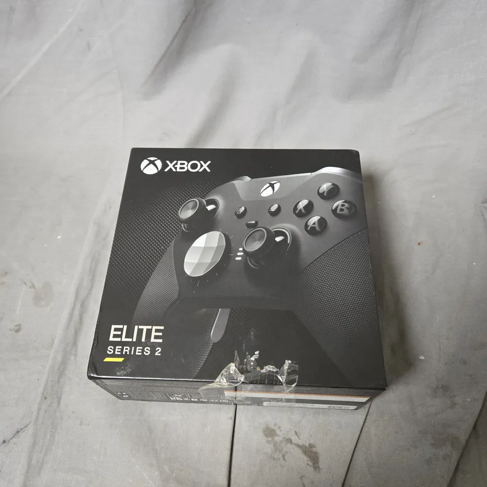 XBOX ELITE SERIES 2 WIRELESS CONTROLLER – BLACK WITH CARRY CASE (BOXED)