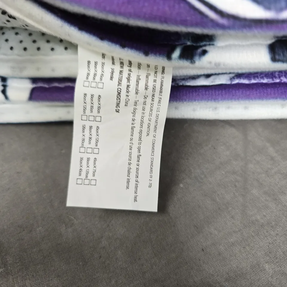PURPLE FLEECE THROW BLANKET WITH SKULL MOTIF