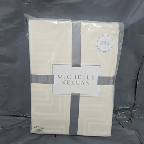 SEALED MICHELLE KEEGAN DOUBLE DUVET SET