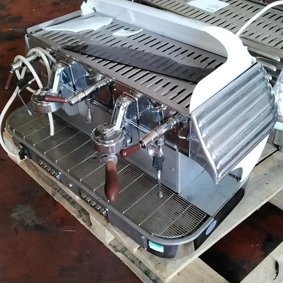 ELEKTRA BARISTA CREMA CAFFÈ 2 STATION COFFEE MACHINE 
