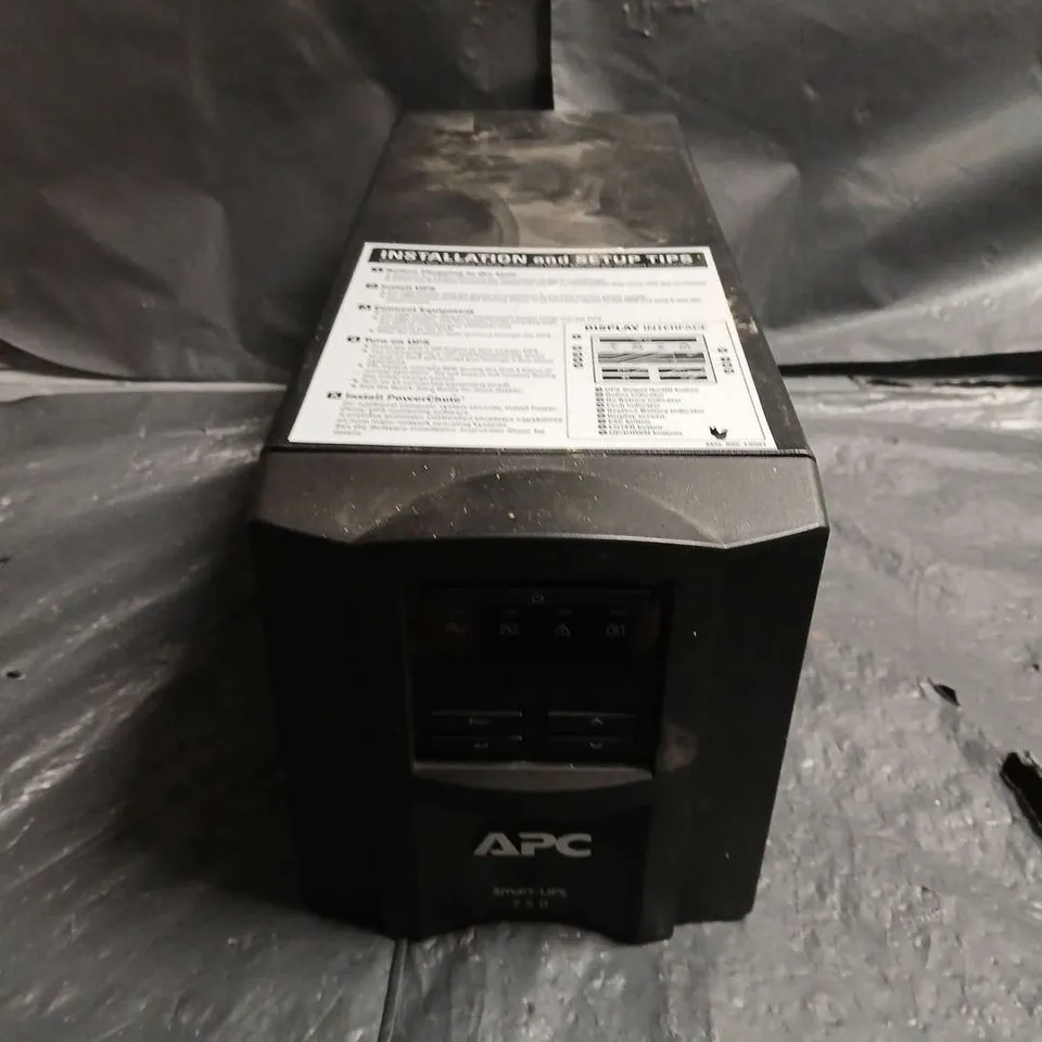 APC SMART-UPS 750VA UNINTERRUPTIBLE POWER SUPPLY WITH USB & MONITORING PORT