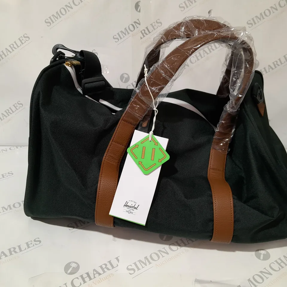 HERSCHEL NOVEL KHAKI GREEN DUFFLE BAG 