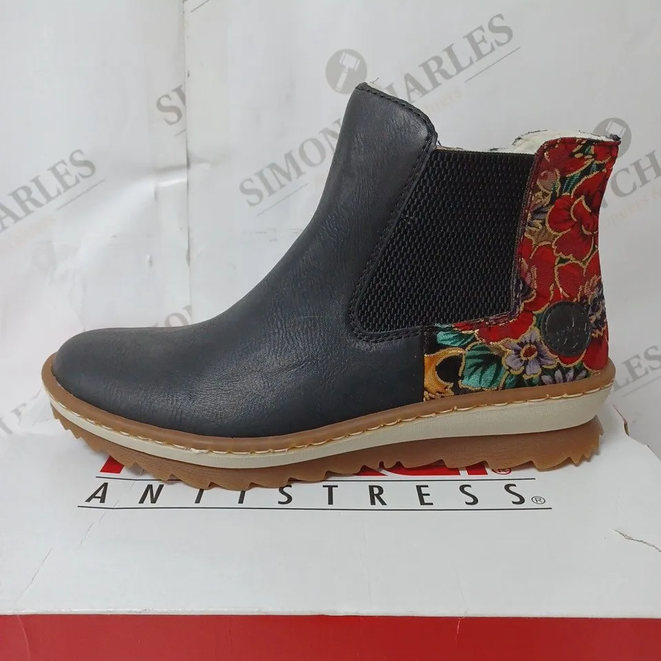 BOXED RIEKER CHELSEA BOOTS, NAVY - SIZE 6