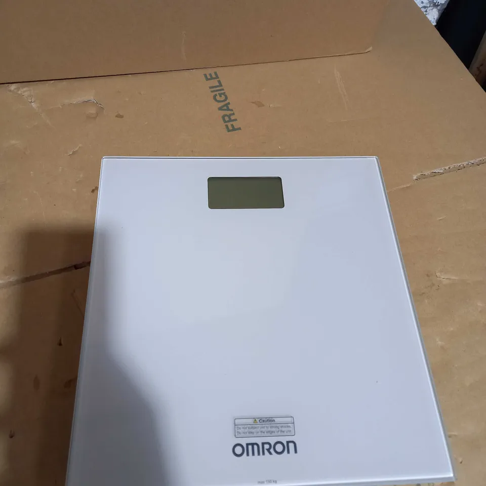 OMRON GLASSED SCALES 