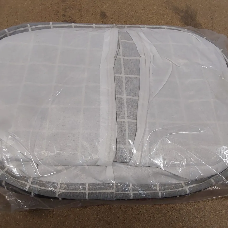 BOX OF APPROXIMATELY 20X BRAND NEW LAUNDRY BASKETS (1 BOX)