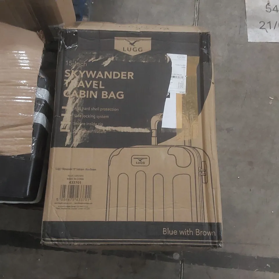 BOXED LUGG TRAVEL SUITCASE