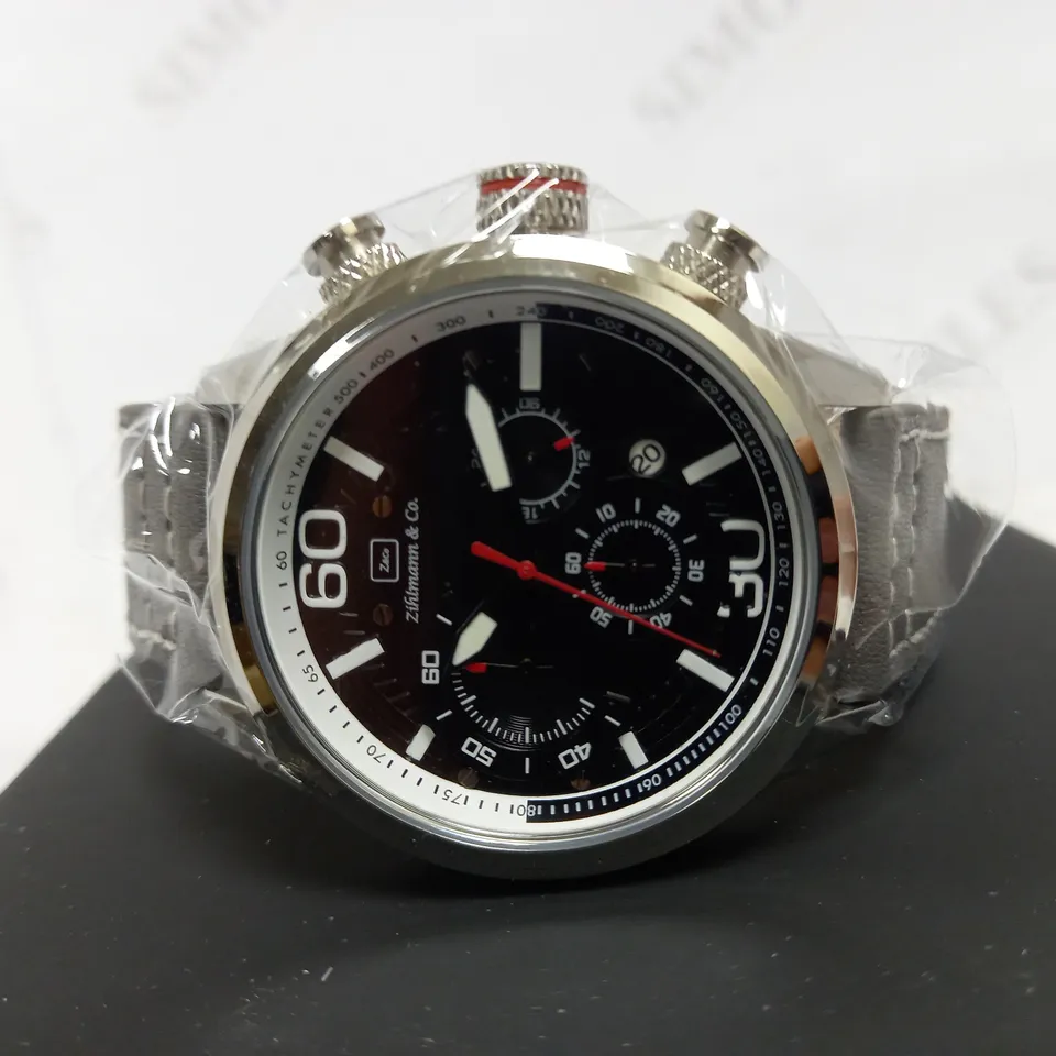 ZIHLMANN & CO SPORTS CHRONOGRAPH STYLE LEATHER STRAP WATCH