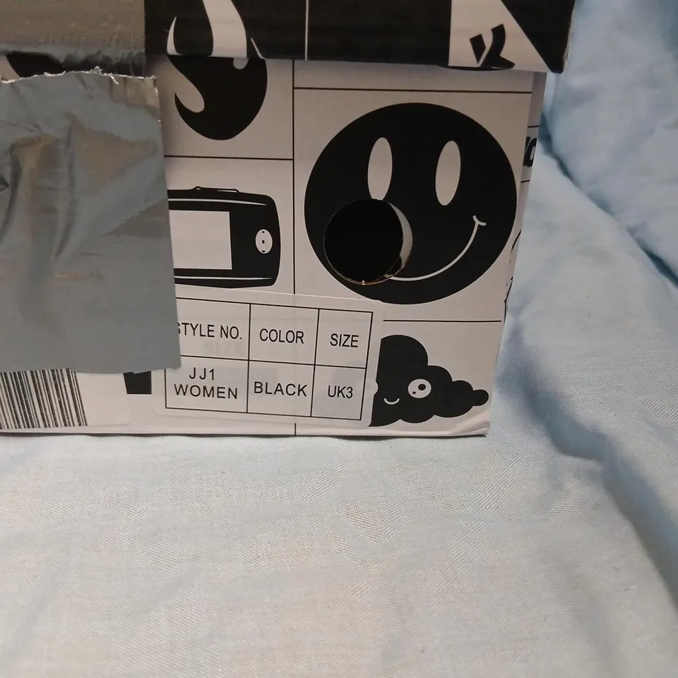 KOI WOMEN'S BLACK PLATFORM SNEAKERS UK3 – PAIR