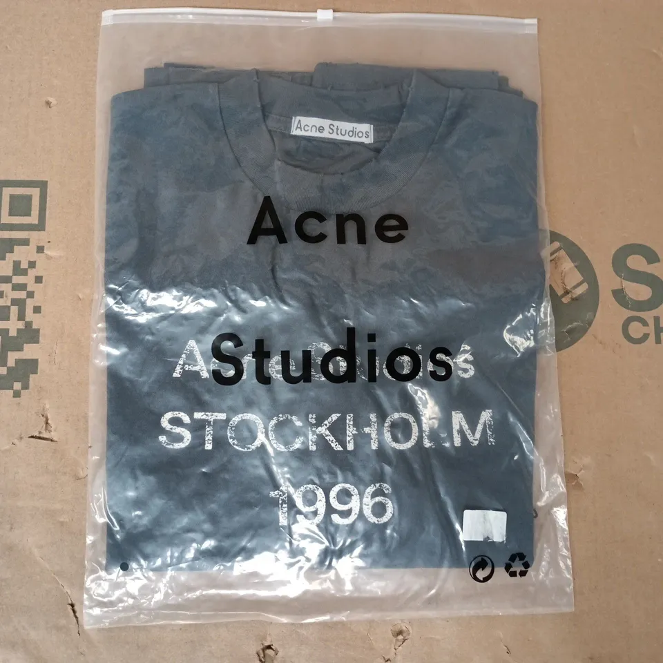 BAGGED ACNE STUDIOS LONG SLEEVE T-SHIRT IN NAVY SIZE SMALL