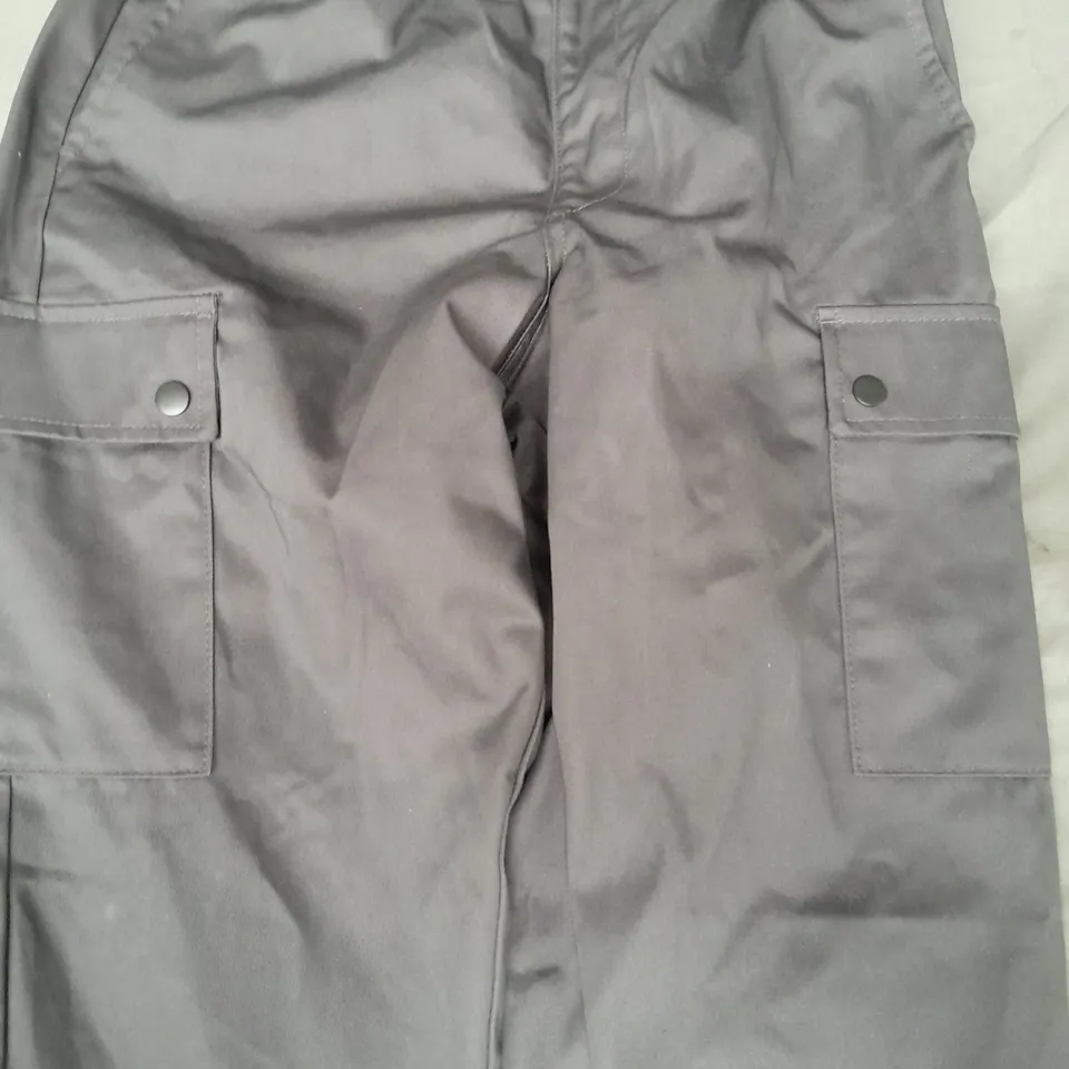 JACK & JONES WIDE-FIT PANTS IN GREY SIZE XS