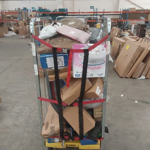 CAGE OF ASSORTED CONSUMER PRODUCTS/FURNITURE PARTS INCLUDING: EXPANDABLE HOSES, CAKE TURNTABLE ECT // CAGE NOT INCLUDED 