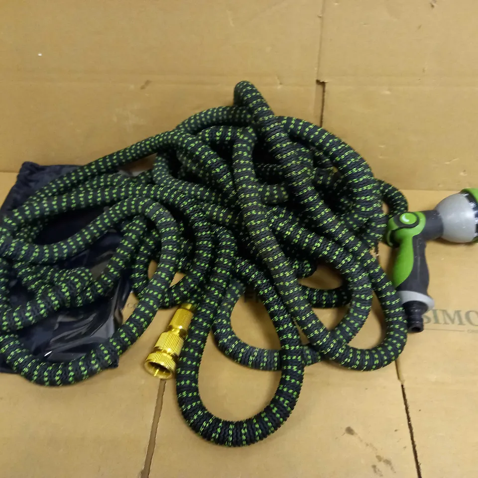 EXPANDABLE GARDEN HOSE - GREEN/BLACK