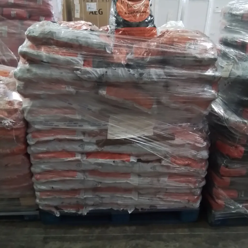 PALLET TO CONTAIN APPROX 95 X 10KG BAGS OF TRUE FLAME SMOKELESS BARBECUE CHARCOAL BRIQUETTES 