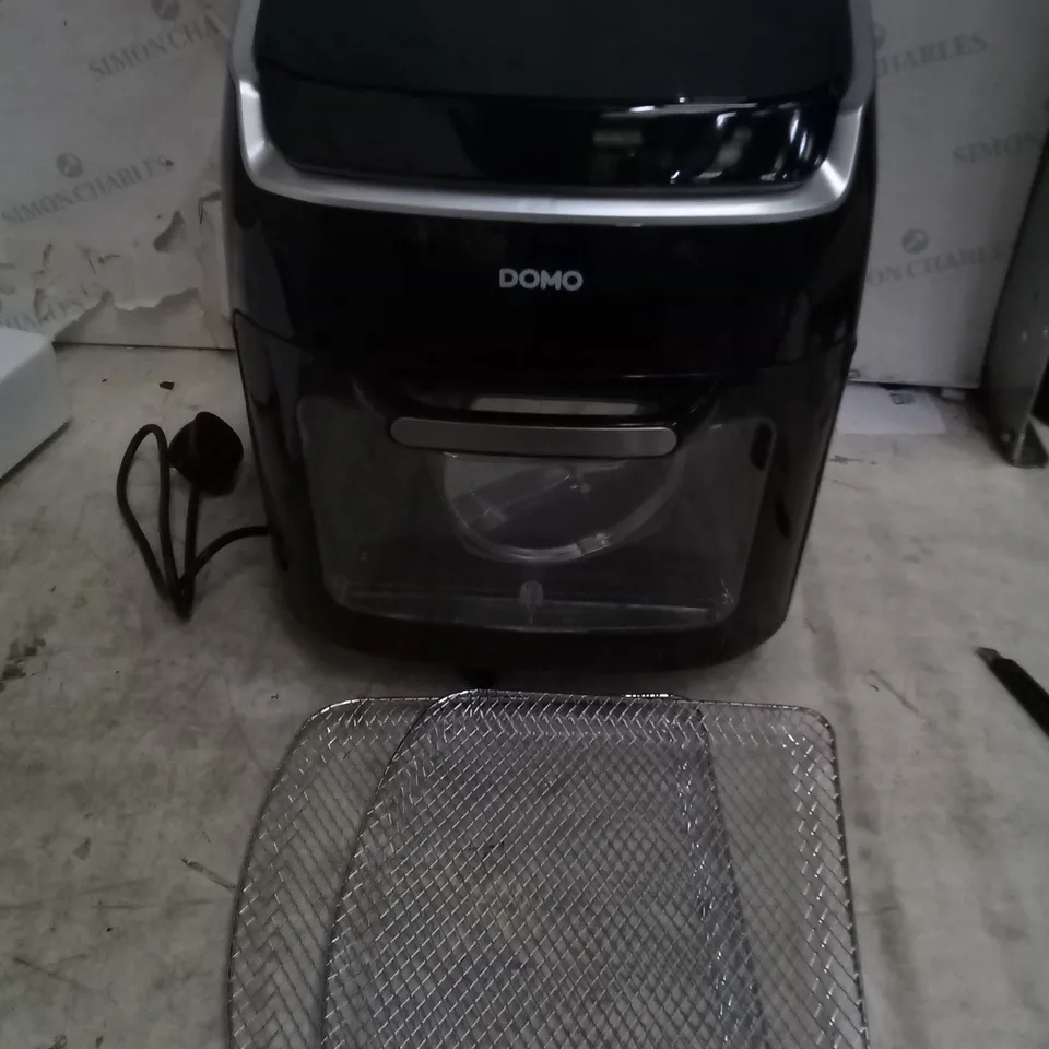 BOXED DOMO DELI AIR FRYER MULTIFUNCTION OVEN